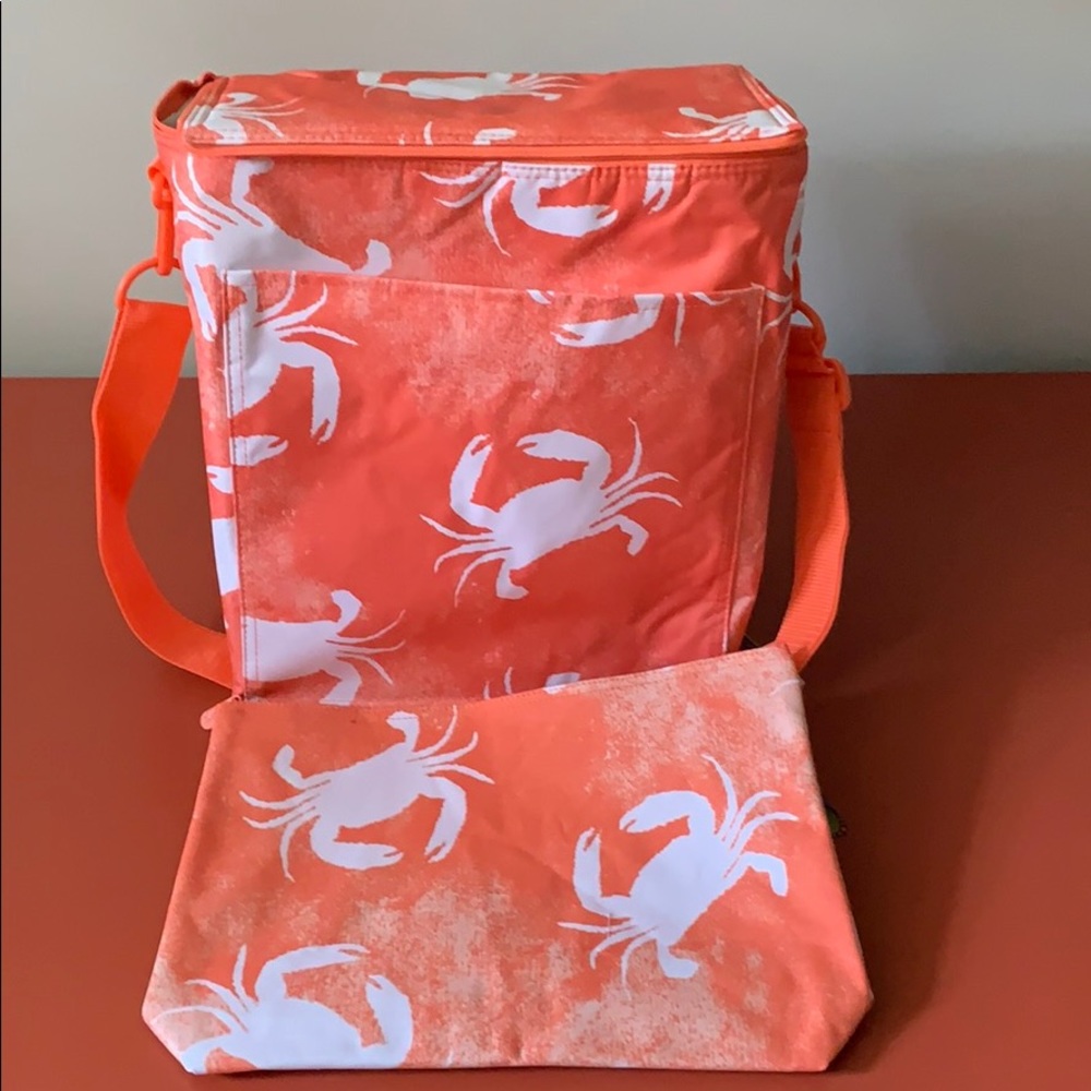 Picnic thermal and zipper pouch bundle